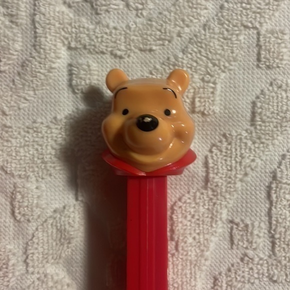 Assorted Discontinued and Vintage Pez Dispensers - Picture 7 of 7